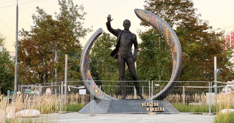 Statue of South African former President Nelson Mandela, September 9, 2024