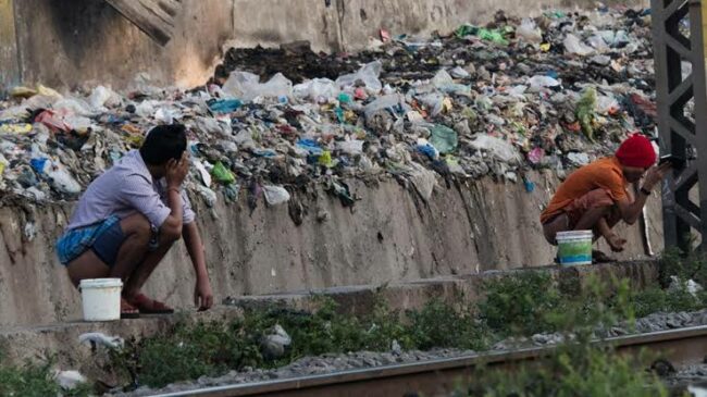 Open-defecation-e1714676727443
