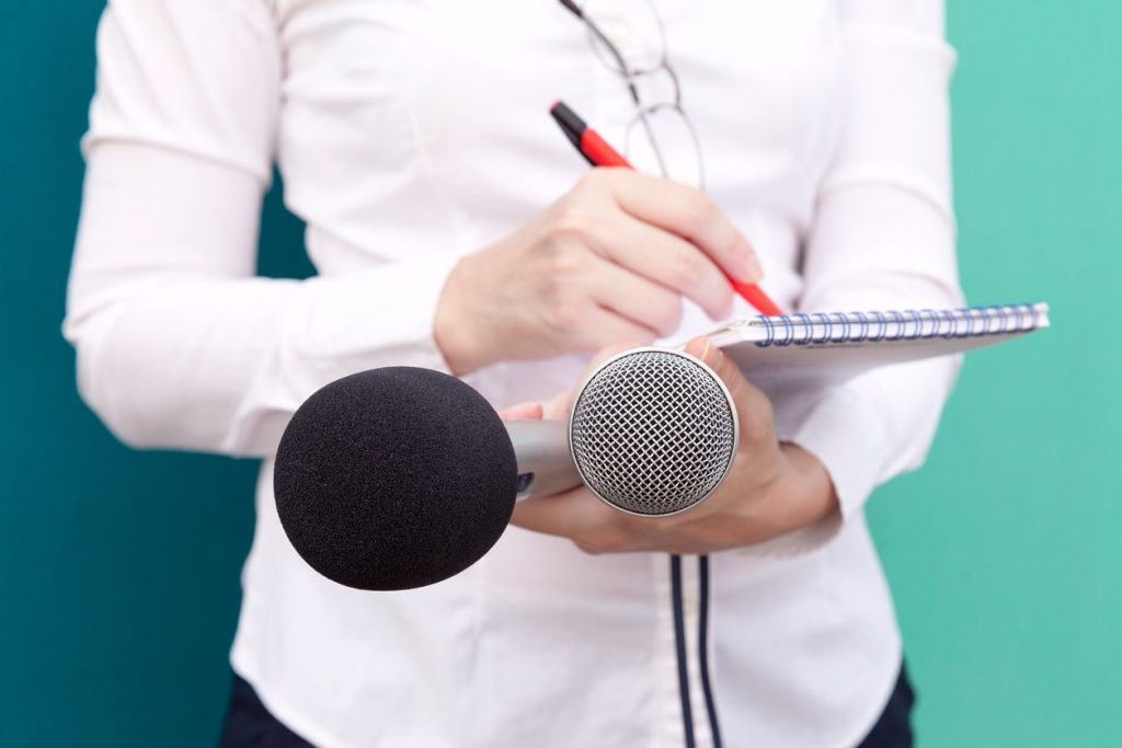 JOURNALIST