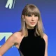 Taylor Swift sets new record at MTV VMAs